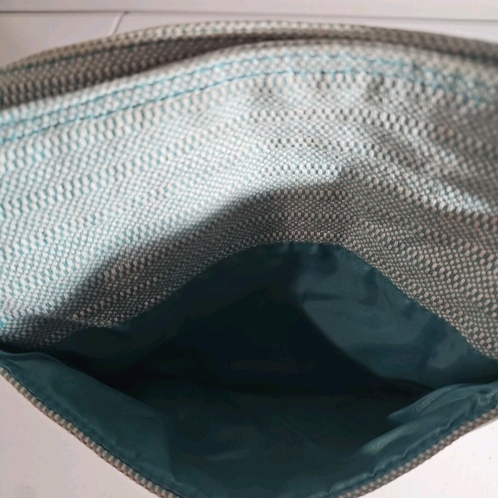 Thirty-One Crossbody Bag Medium Mint Green & Gray Monogram S VGUC 54" Strap - Picture 16 of 16
